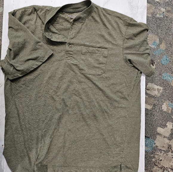 LOT of 3- Unisex Tshirts - Picture 4 of 8